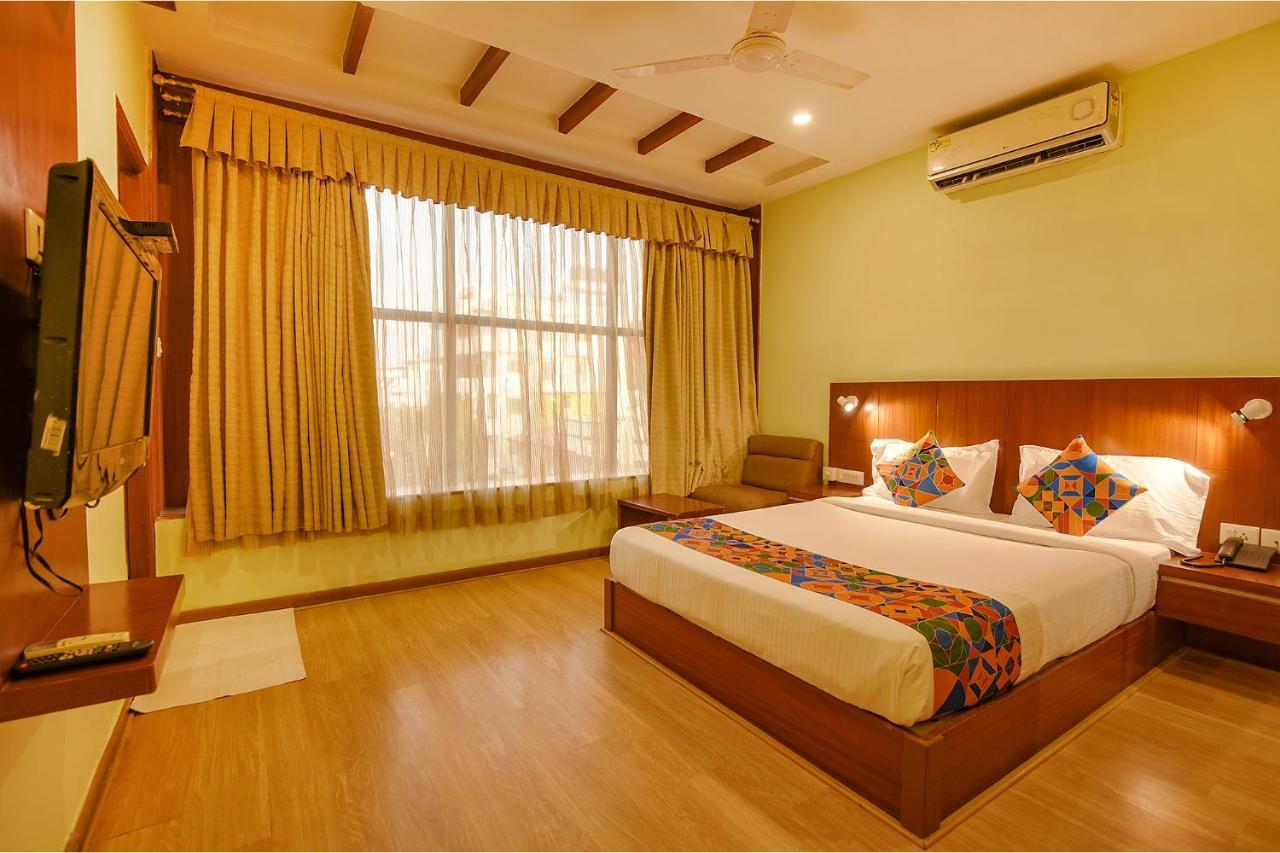 Fabhotel The Btm Palace - Btm Layout Nr Gopalan Innovation Mall Bangalore Exterior foto