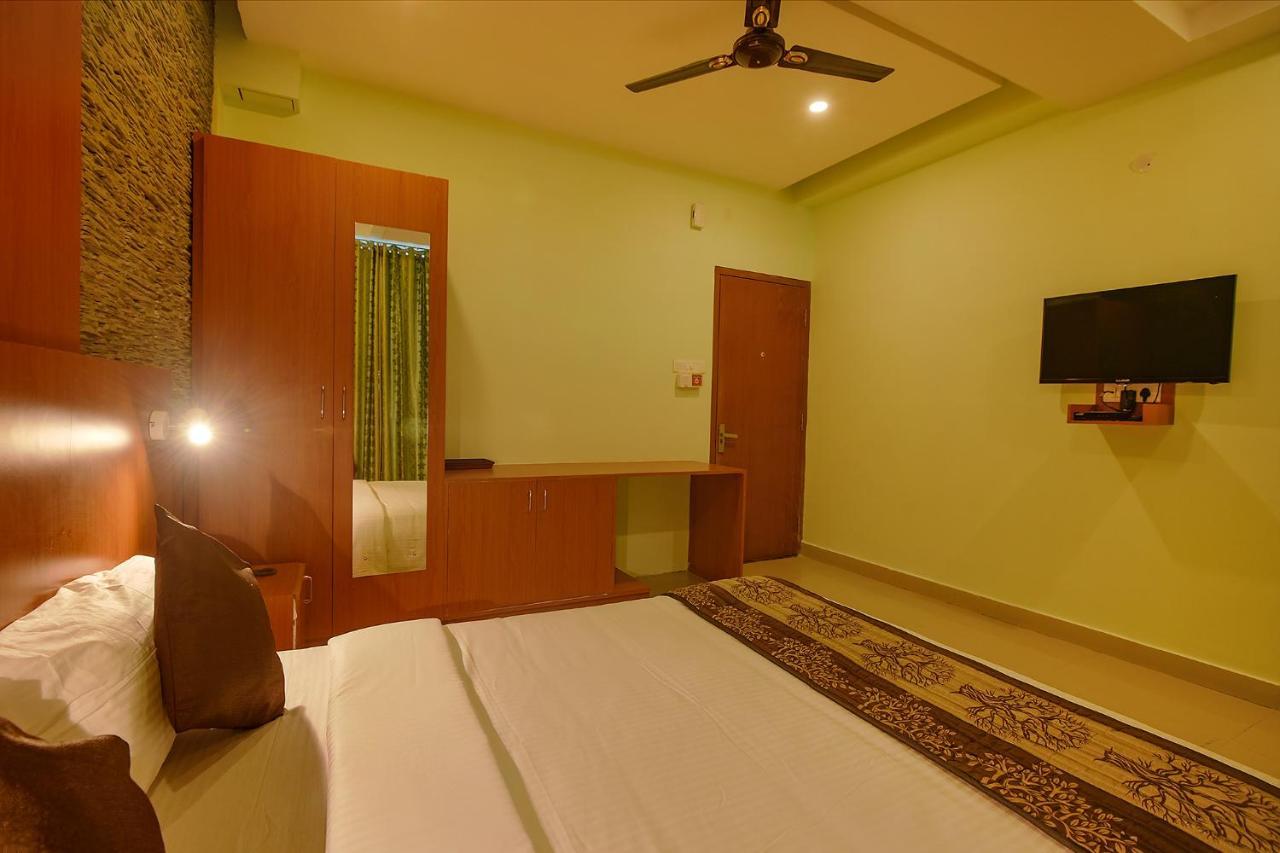 Fabhotel The Btm Palace - Btm Layout Nr Gopalan Innovation Mall Bangalore Exterior foto