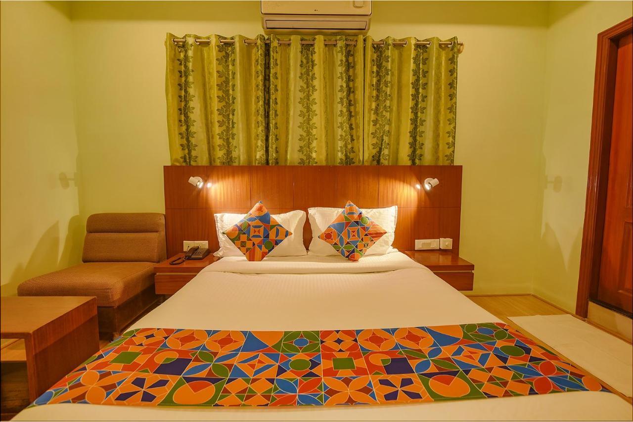Fabhotel The Btm Palace - Btm Layout Nr Gopalan Innovation Mall Bangalore Exterior foto